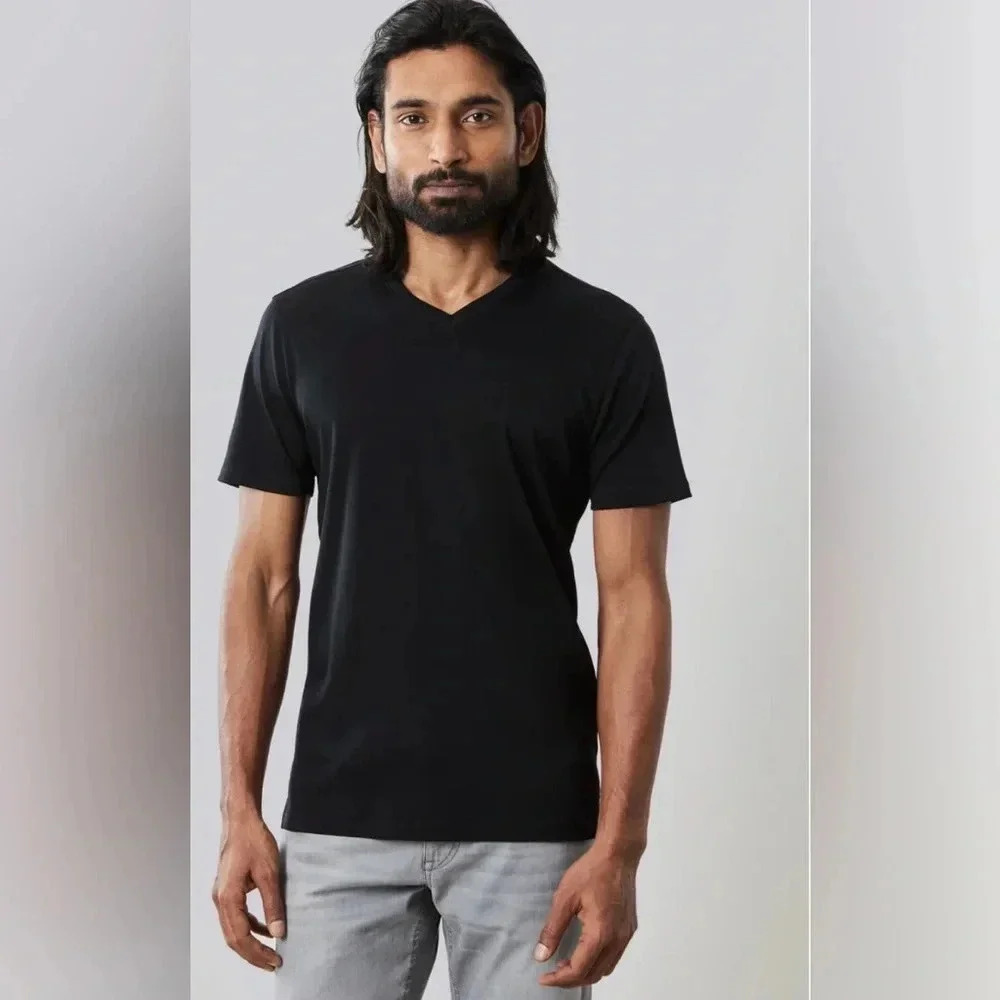 Men's Black V-Neck Short Sleeve Shirt
